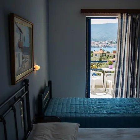 Christina Perlia Studios Poros Town Exterior photo